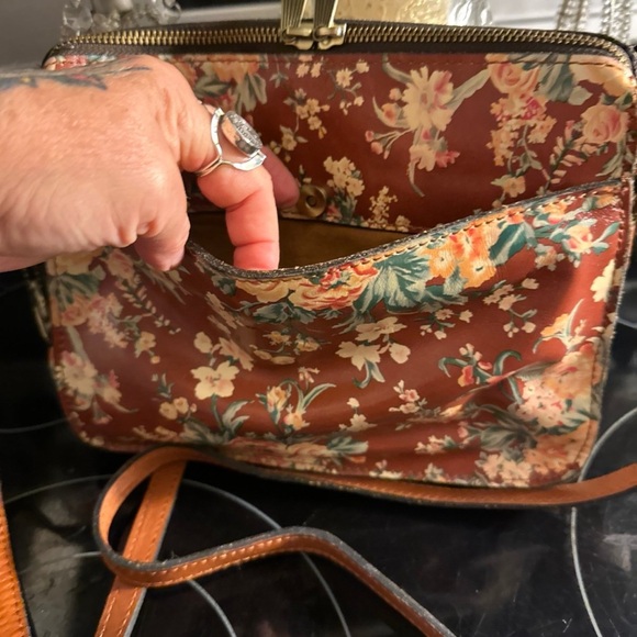 Patricia Nash botanical Crossbody excellent used condition - Picture 5 of 7